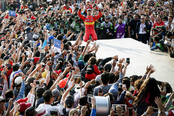 Podium: Sieger Lucas di Grassi, ABT Schaeffler Audi Sport
