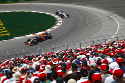 Max Verstappen, Red Bull Racing RB14, leads Lewis Hamilton, Mercedes AMG F1 W09