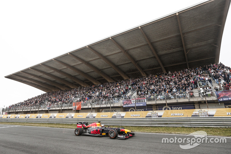 Max Verstappen, Red Bull Racing, F1 Show