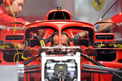 Автомобиль Ferrari SF71H