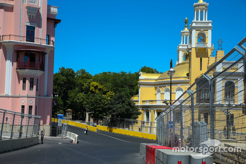 Circuito cittadino di Baku, la curva 15