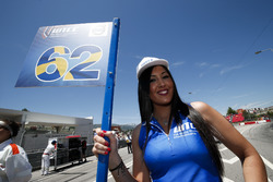 La grid girl di Thed Björk, Polestar Cyan Racing, Volvo S60 Polestar TC1