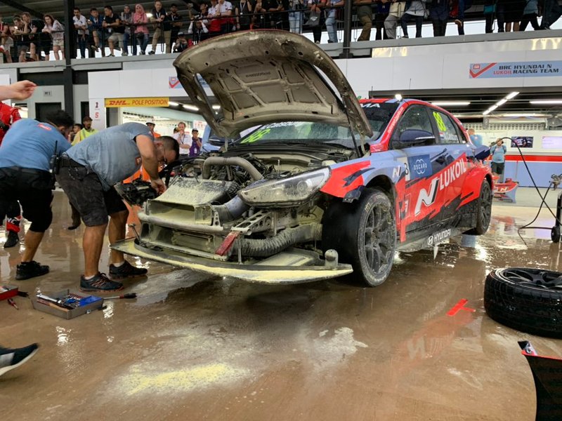 Автомобиль Hyundai i30 N TCR Ники Катсбурга, BRC Hyundai N LUKOIL Racing Team
