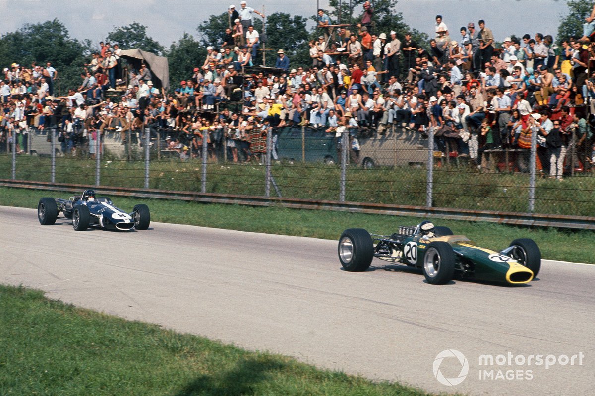 Jim Clark, Lotus 49 Ford devance Dan Gurney, Eagle T1G Weslake
