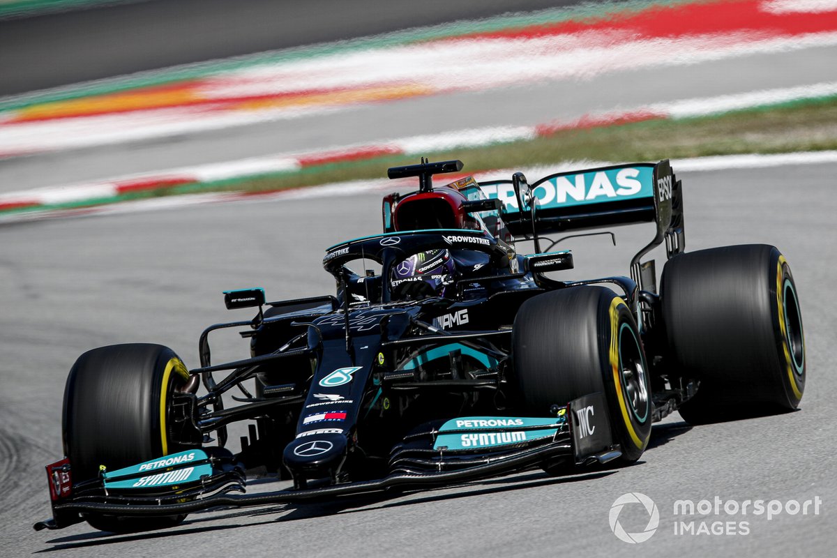 P1 Lewis Hamilton, Mercedes W12