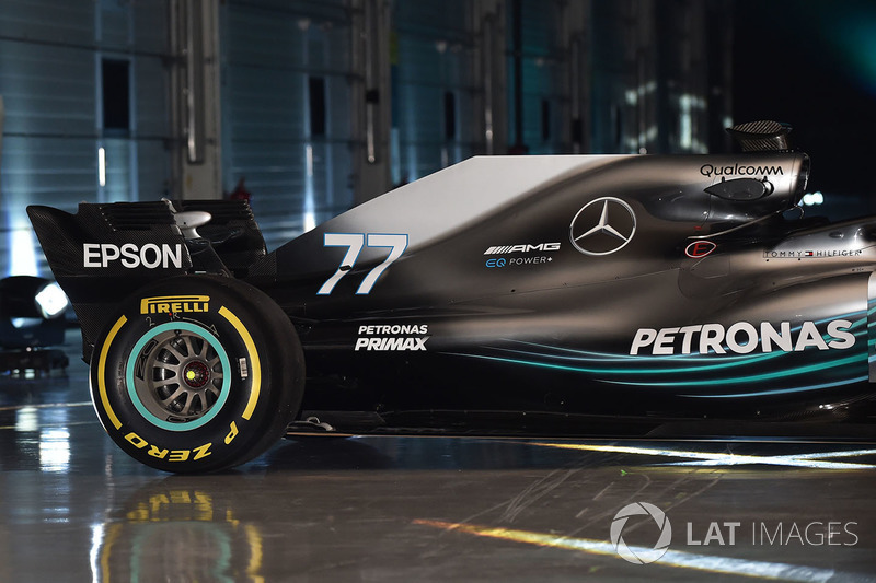 Задняя часть Mercedes AMG F1 W09