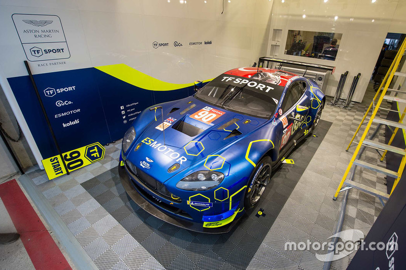 #90 TF Sport Aston Martin Vantage: Саліх Йолук, Юен Алерс-Хенкі, Чарльз Іствуд
