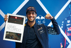 Daniel Ricciardo, Red Bull Racing, 2017 yılın geçiş hamlesi ödülü