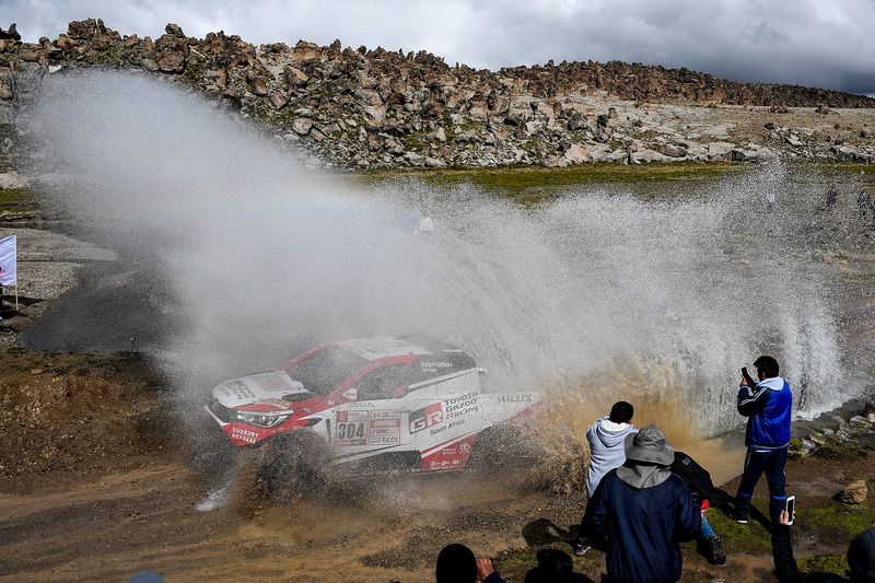 #304 Toyota Gazoo Racing Toyota: Жінель де Вільєр, Дірк фон Цітцевітц