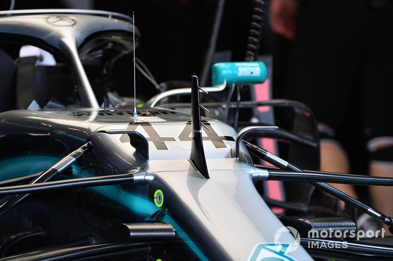 Mercedes W10