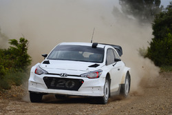 Test Hyundai i20 WRC 2017