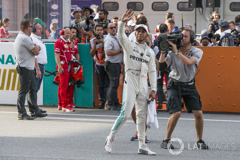 Pole sitter Lewis Hamilton, Mercedes AMG F1 celebrates in parc ferme