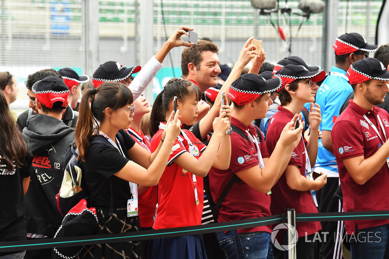 F1 in Schools students in pit lane