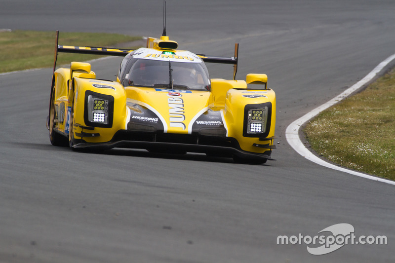 Giedo van der Garde toonde de LMP2-bolide van Racing Team Nederland