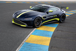 Aston Martin Vantage GT4