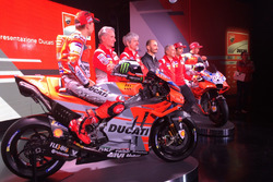 Jorge Lorenzo, Ducati Team, Michele Pirro, tester Ducati, Luigi dall'Igna e Andrea Dovizioso, Ducati Team