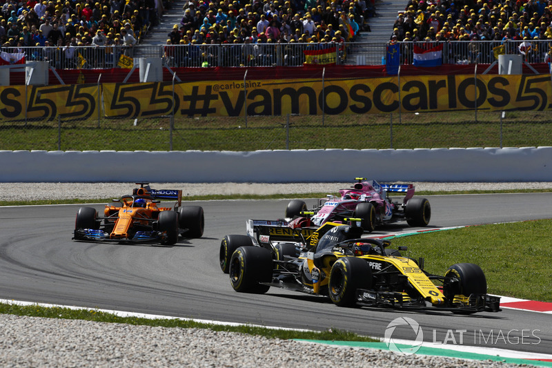 Карлос Сайнс-мол., Renault Sport F1 Team R.S. 18, Шарль Леклер, Sauber C37