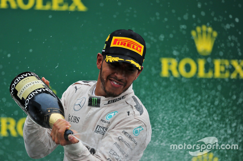 104 podiumplaatsen