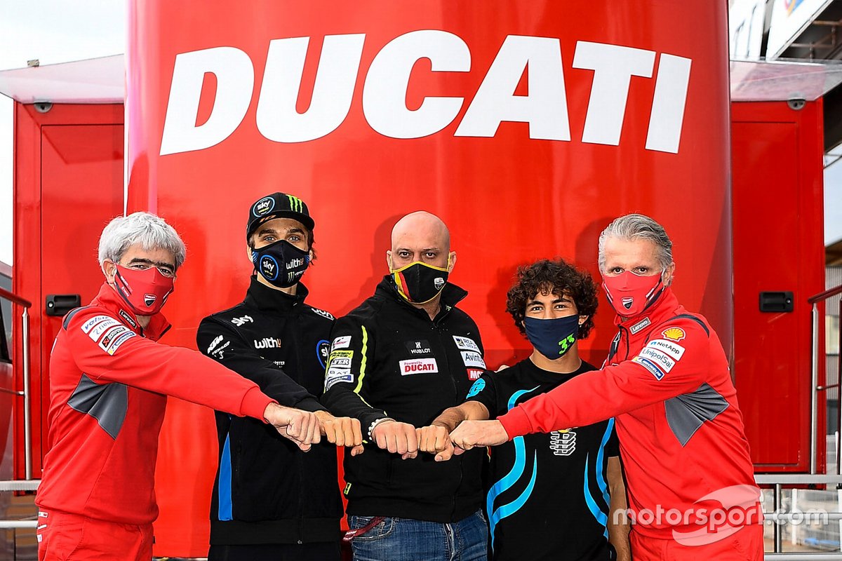 Gigi Dall'Igna, Luca Marini, Raúl Romero, Enea Bastianini y Paolo Ciabatti