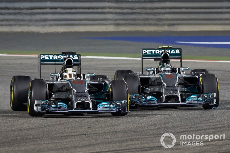 Lewis Hamilton, Mercedes W05, y Nico Rosberg, Mercedes W05
