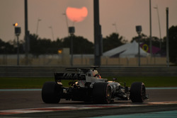 Romain Grosjean, Haas F1 Team VF-17