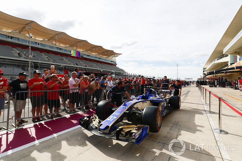 Механіки, Sauber C36 Шарля Леклера