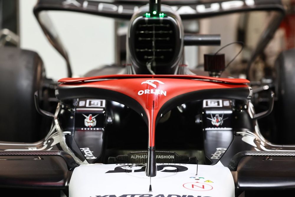 Detalle del airbox del AlphaTauri AT04