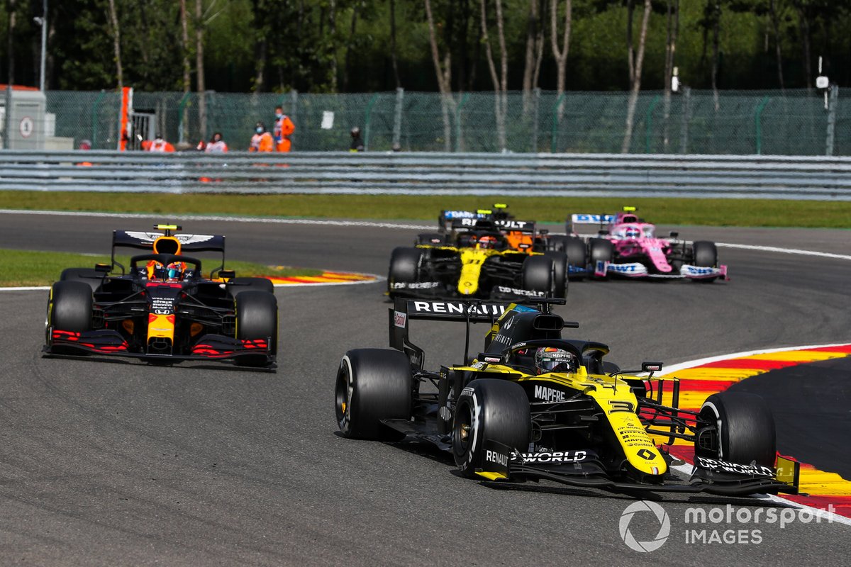 Daniel Ricciardo, Renault F1 Team R.S.20, Alex Albon, Red Bull Racing RB16, and Esteban Ocon, Renault F1 Team R.S.20