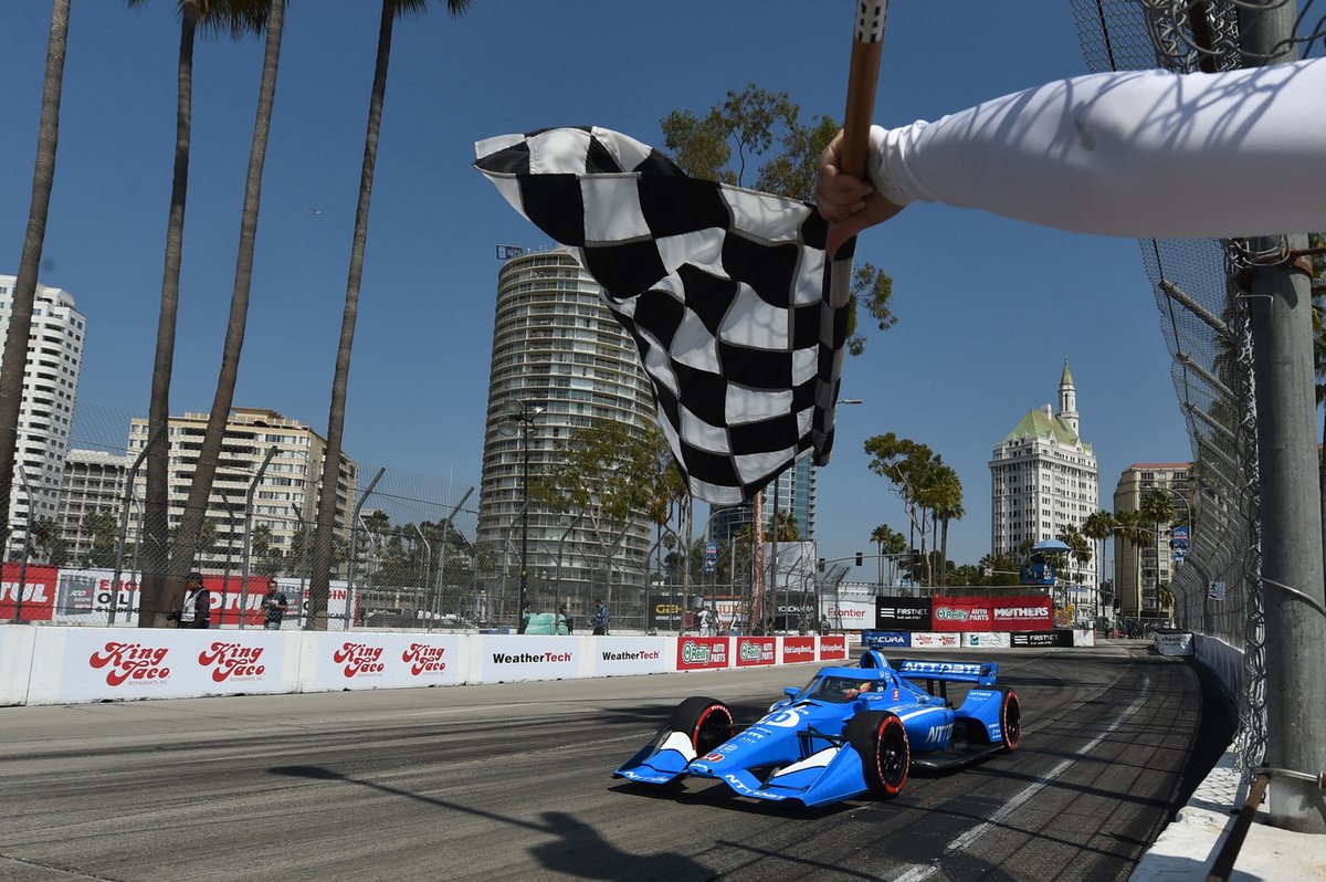 Alex Palou, Chip Ganassi Racing Honda takes the checkered flag
