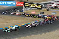 Start: Simon Pagenaud, Team Penske Chevrolet aan de leiding