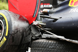La Red Bull Racing RB12 danneggiata di Max Verstappen, Red Bull Racing