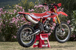 Gamma BETA Enduro RR 2017, test con Manuel Lucchese