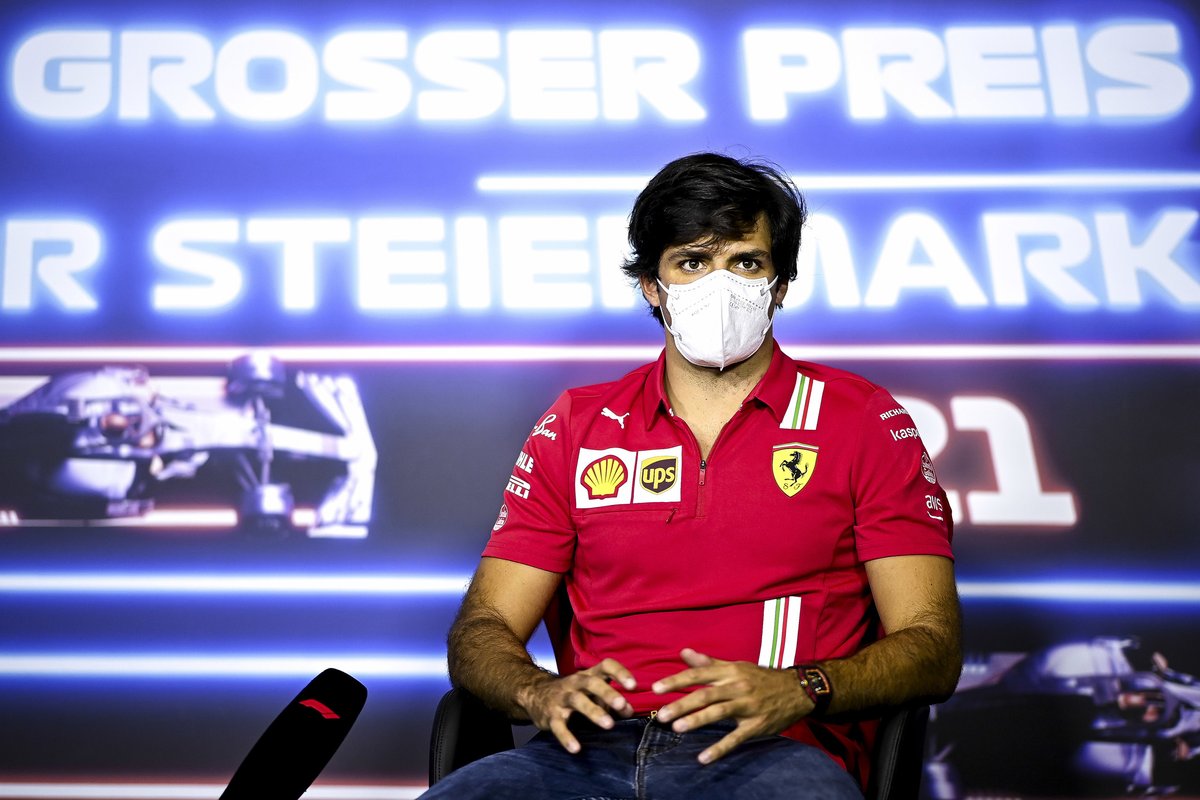 Carlos Sainz Jr., Ferrari in the Press Conference