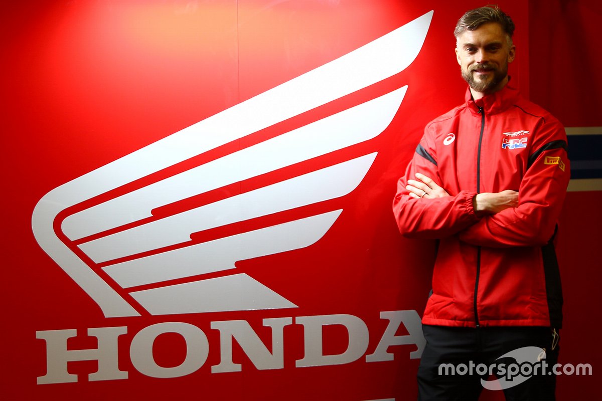 Leon Camier, Manajer Tim HRC WSBK