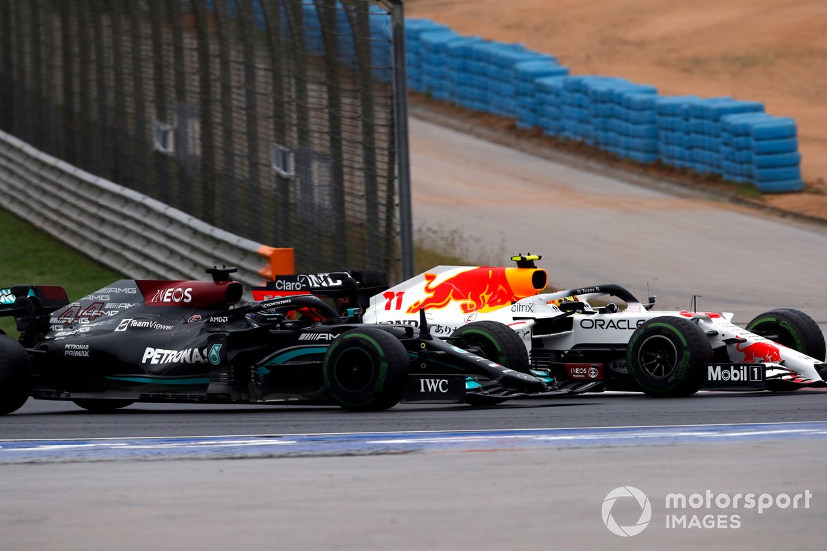 Sergio Perez, Red Bull Racing RB16B, battles with Lewis Hamilton, Mercedes W12