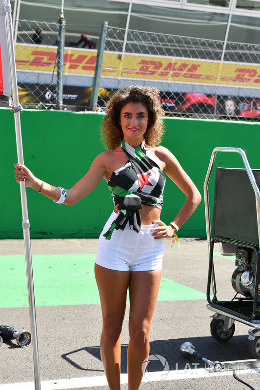 Grid girl