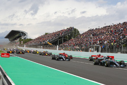 Льюіс Хемілтон, Валттері Боттас, Mercedes AMG F1 W09, Себастьян Феттель, Ferrari SF71H