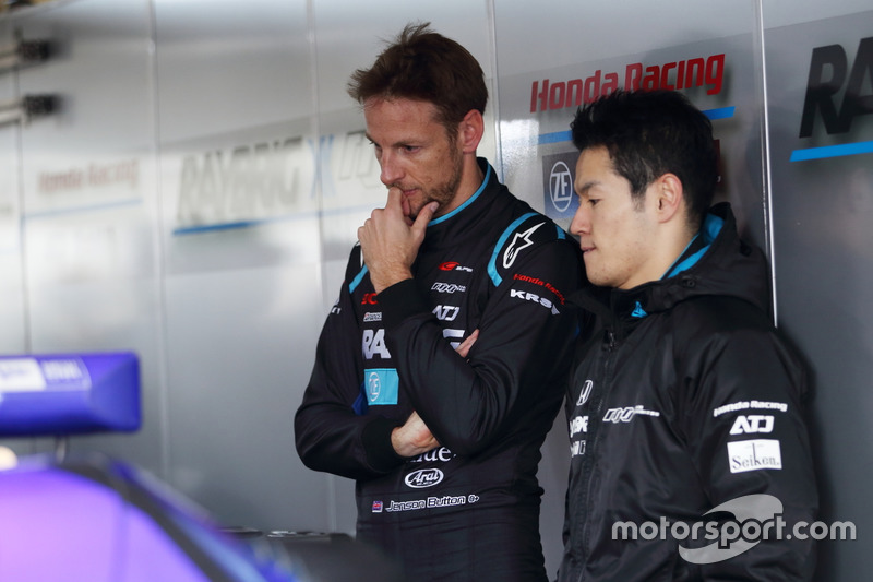 Jenson Button, Naoki Yamamoto