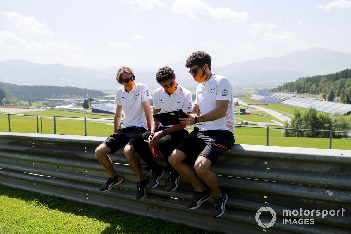 Lando Norris, McLaren walks the track