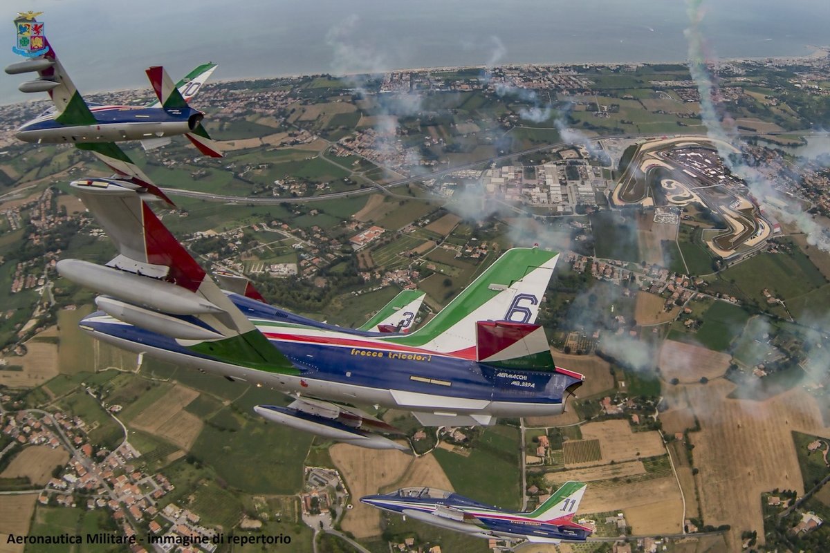 Le Frecce Tricolori alla partenza del Gran Premio Nolan del Made in Italy e dell’Emilia-Romagna