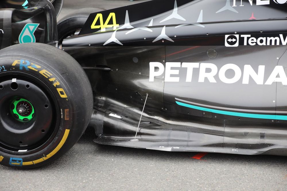 Mercedes W14 detalle lateral del piso
