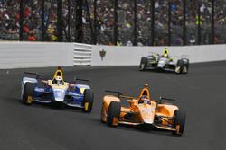 Fernando Alonso, Andretti Autosport, Honda; Alexander Rossi, Herta - Andretti Autosport, Honda