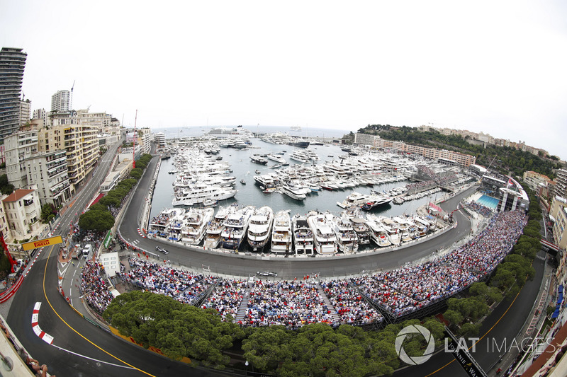 Lewis Hamilton, Mercedes AMG F1 W09, leads Valtteri Bottas, Mercedes AMG F1 W09