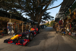 Carlos Sainz Jr. geeft een demonstratie in Libanon met de Red Bull RB7