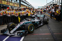 Lewis Hamilton, Mercedes-AMG F1 W09 EQ Power+, parc ferme