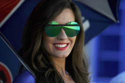 Lovely grid girl
