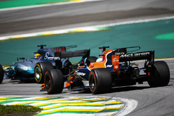 Льюіс Хемілтон, Mercedes AMG F1 W08, Фернандо Алонсо, McLaren MCL32