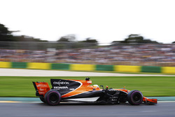 Fernando Alonso, McLaren, MCL32