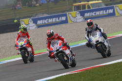 Andrea Dovizioso, Ducati Team; Andrea Iannnone, Ducati Team; Yonny Hernandez, Aspar Racing Team