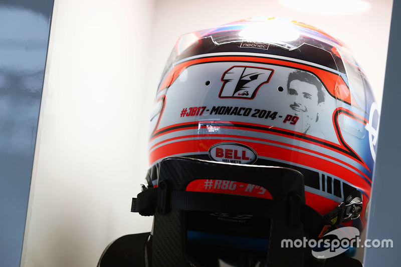 Шолом Ромена Грожана, Haas F1 Team з присвятою Жюлю Бьянкі
